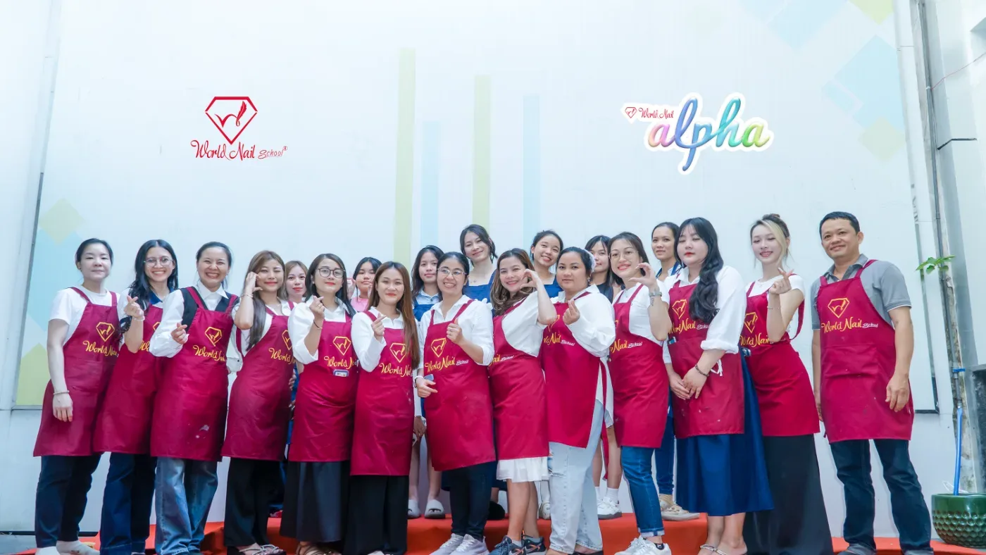 Khóa Học Nail Cơ Bản Cho Người Mới