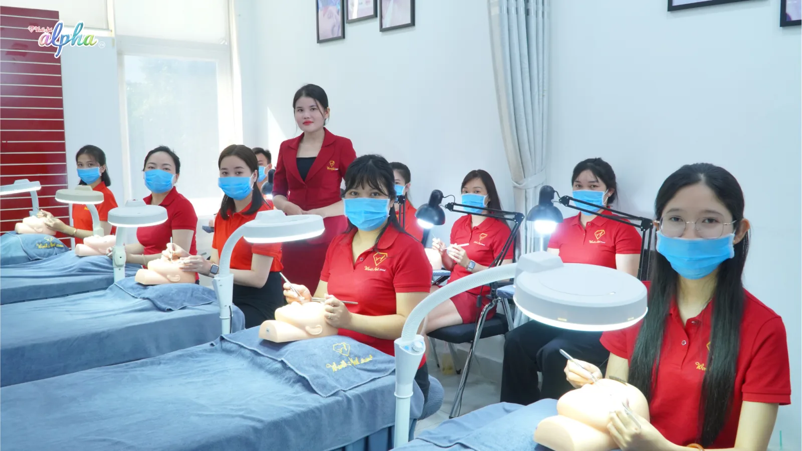 Lớp học Nối Mi Cấp Tốc Tại World Nail Alpha