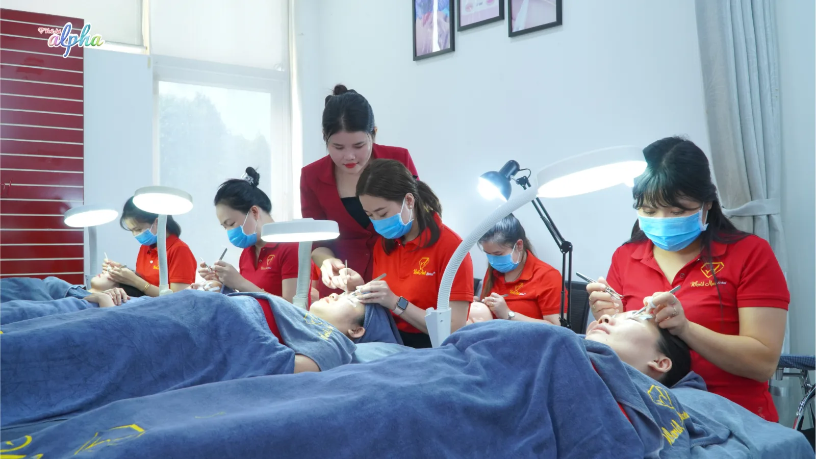 Lớp học Nối Mi Cấp Tốc Tại World Nail Alpha