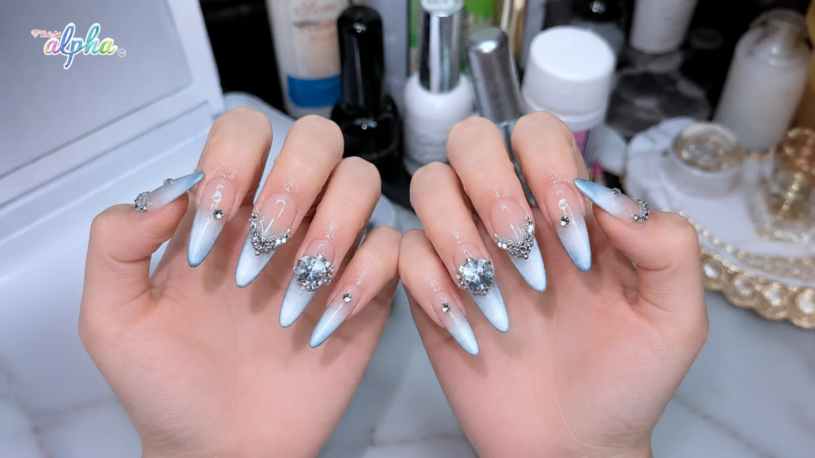 nail mắt mèo xanh dương