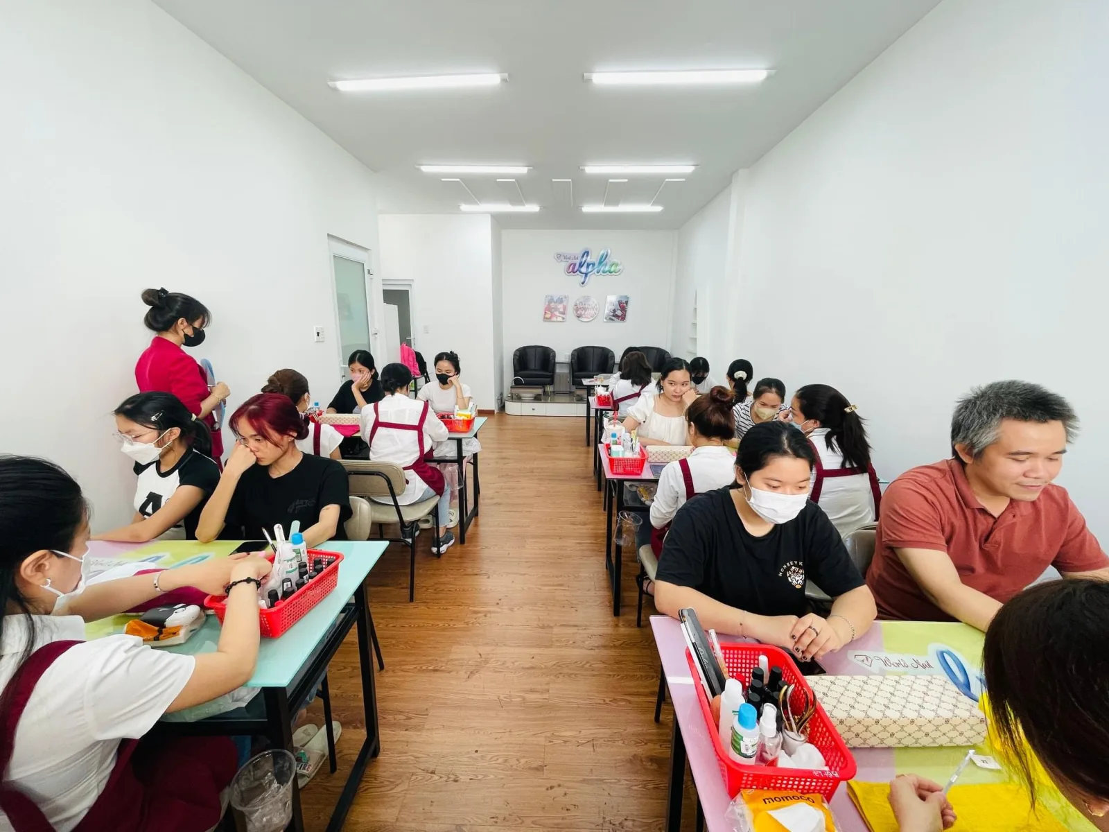 Môi trường học nail tại World Nail Alpha
